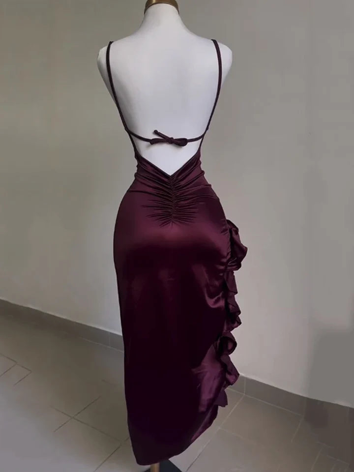 Une Fente Haute & Des Volants Glamour
