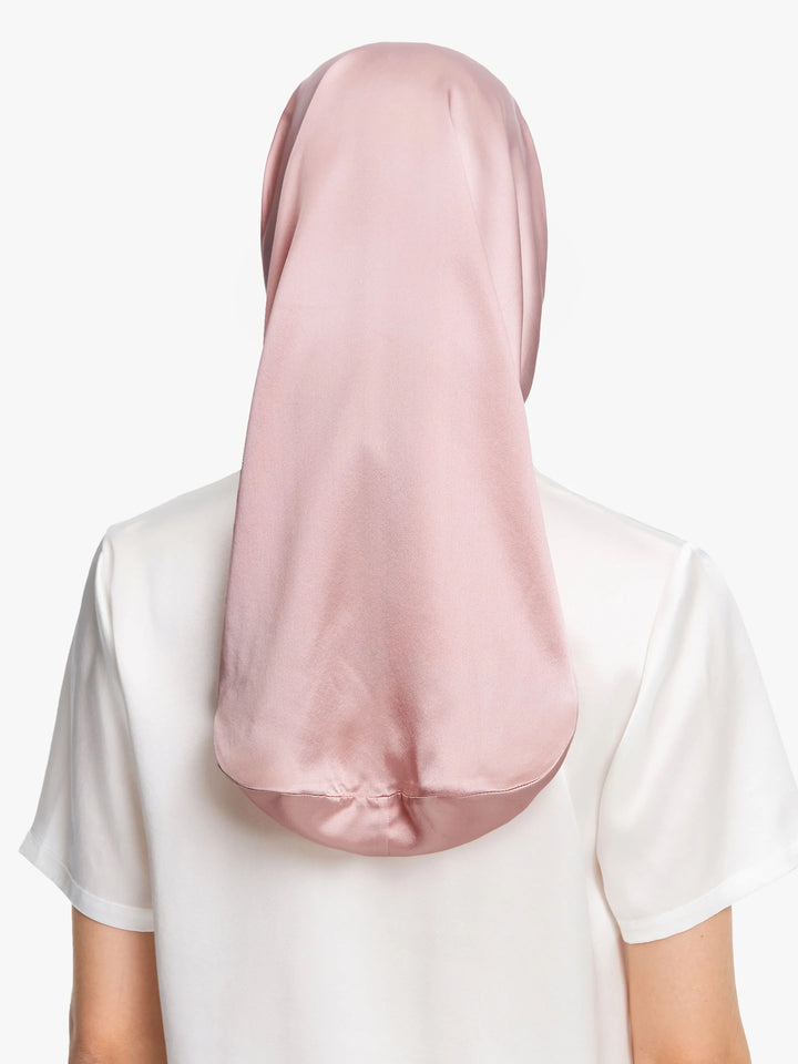 Un Bonnet En Soie Long pour cheveux délicats