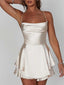 Robe Courte en Satin Dos Nu