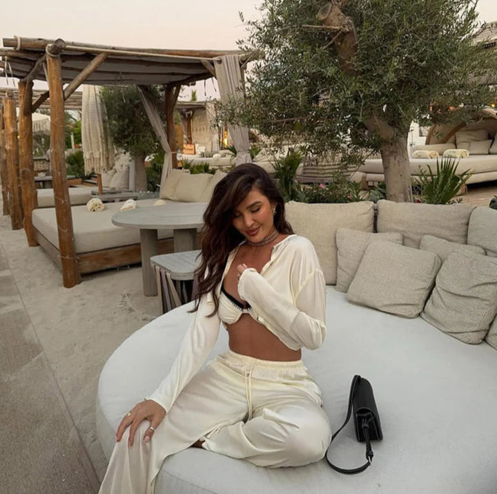 Un Ensemble Polyvalent, Parfait En Toutes Occasions