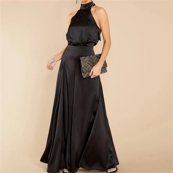 Une Silhouette Dramatique Aux Proportions Parfaites